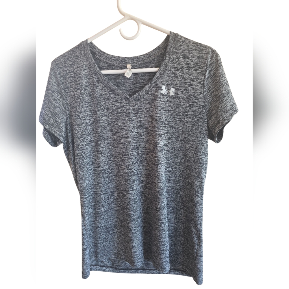 Under Armour Women's Heathered Black V-Neck Tee